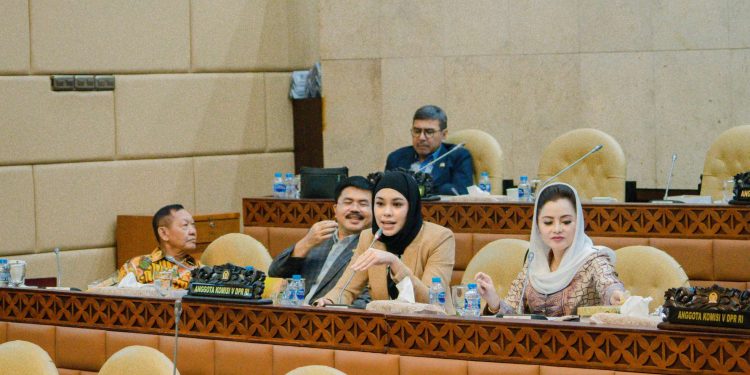 Terus Gencarkan Program Bedah Rumah, Athari Minta Anggaran untuk Sumbar Ditambah