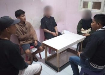 Nekad Mesum di Atas Motor, Pasangan Kekasih di Amankan Satpol PP Kota Solok