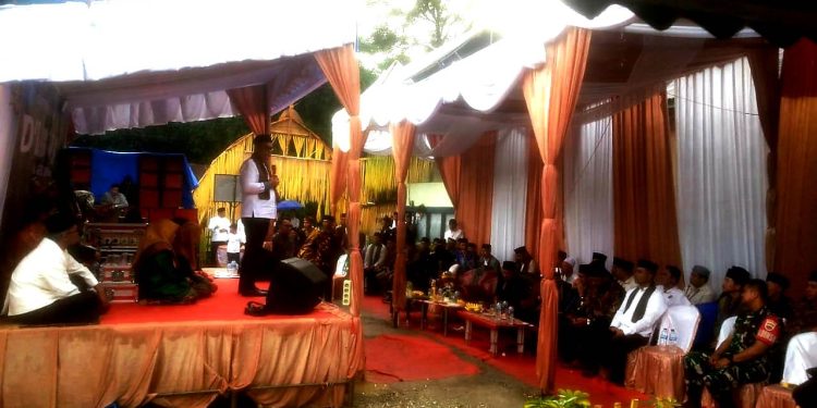 Harga Gas Subsidi 3Kg Capai Rp 35.000/ Tabung, Warga Nagari Salimpek Sampaikan Keluhan ke Bupati Solok