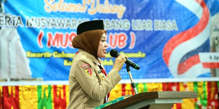 Ny. Hj. Emiko Epyardi Asda, SP Resmi Ditetapkan sebagai Ketua Kwarcab 0302 Gerakan Pramuka Kab. Solok