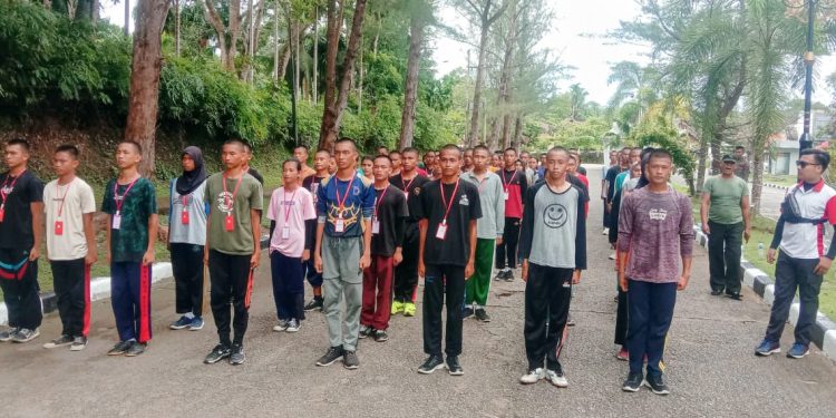 Persiapan Menyambut HUT RI Ke-78 di Mentawai, Paskibra Dilatih TNI – Polri