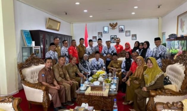 Permintaan maaf Bupati Safaruddin kepada Insan Guru mendapat Empati dari PB PGRI Pusat dan Daerah Propinsi Sumbar