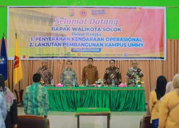 Tingkatkan SDM Dibidang Pendidikan, Pemko Solok Serahkan Bantuan Satu Unit Mobil Dinas untuk UMMY Solok