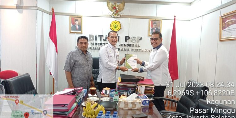 Bupati Solok Serahkan Langsung Usulan Kegiatan Pembangunan Pertanian ke Kementerian Pertanian RI