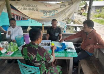 Ini Pesan Babinsa Serda Sudirman kepada Buruh Saat Melaksanakan Komsos