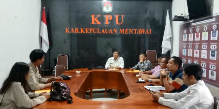 Mappilu PWI Mentawai Audensi Dengan KPU Kabupaten Kepulauan Mentawai