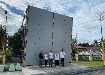 Usai Diperbaiki, Sarana Panjat Tebing di Kompleks GOR Alimin Sinapa Kota Solok Siap untuk Digunakan Kembali