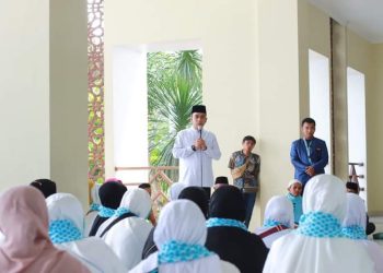 Wakil Wali Kota Solok Lepas Keberangkatan Jamaah Umroh yang Berasal Dari Kota dan Kabupaten Solok