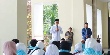 Wakil Wali Kota Solok Lepas Keberangkatan Jamaah Umroh yang Berasal Dari Kota dan Kabupaten Solok