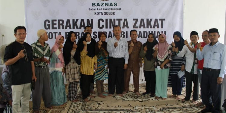 BAZNAS Kota Solok  Salurkan Bantuan Kepada 181 Orang