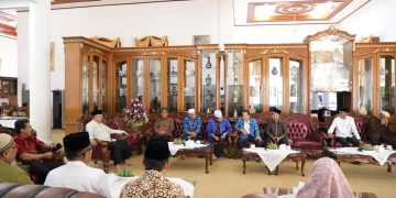 Dipilih sebagai Tuan Rumah untuk Acara Wisata Dakwah, Wali Kota Solok Sambut Kedatangan BKMT Sumatera Barat