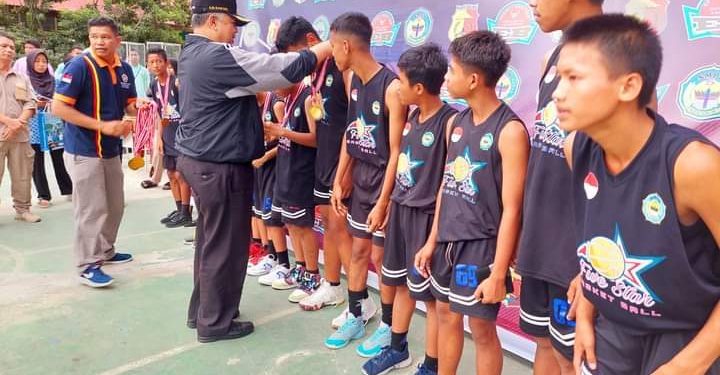Wako Zul Elfian Apresiasi Atlet Basket SMPN 5 Kota Solok Atas Juara Satu pada Pergelaran Basketball Competition Tingkat SMP/ MTS Se-Sumbar