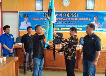 Welluril Terpilih Jadi Ketua PWI Kabupaten Solok Secara Aklamasi