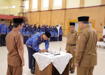 Sebanyak 37 PPPK Formasi Tahun 2022 Terima SK dari Walikota Solok