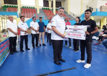 Sebagai Bentuk Apresiasi, 30 Atlit Binaan KONI Mendapatkan Reward dari Pemko Solok