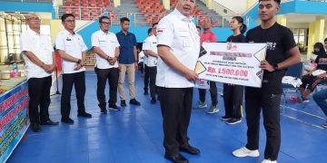 Sebagai Bentuk Apresiasi, 30 Atlit Binaan KONI Mendapatkan Reward dari Pemko Solok
