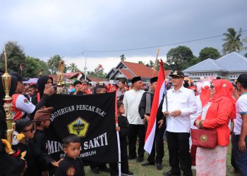 Ribuan warga Saksikan Pawai Anak Nagari Koto Panjang
