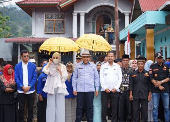 Bupati Solok bersama Anggota Komisi V DPR RI Kunjungan Kerja ke Tigo Lurah