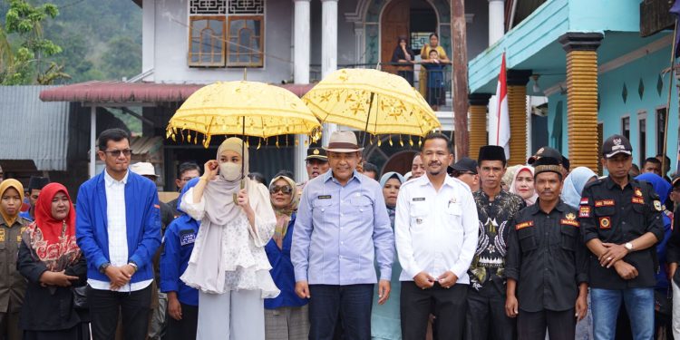 Bupati Solok bersama Anggota Komisi V DPR RI Kunjungan Kerja ke Tigo Lurah