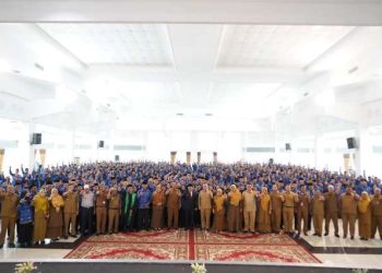 Bupati Tanah Datar Serahkan Sebanyak 660 SK PPPK