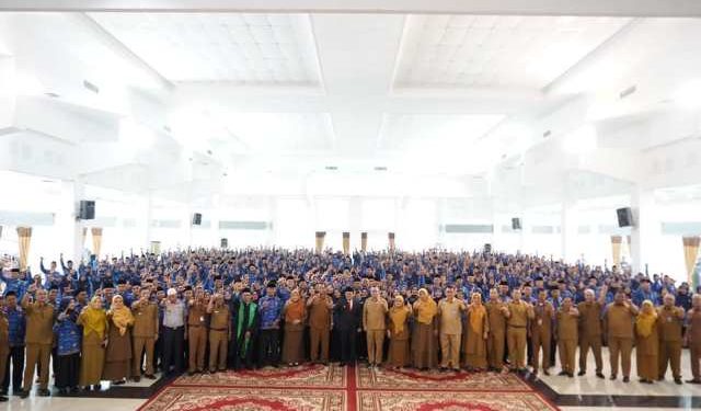 Bupati Tanah Datar Serahkan Sebanyak 660 SK PPPK