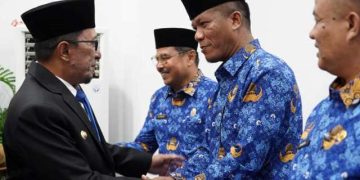 Drs. Mukhlis  Menjabat sebagai Camat X Koto Kabupaten Tanah Datar