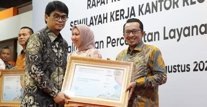 Kabupaten Tanah Datar Berhasil Meraih BKN Award Tahun 2023 dari BKN RI