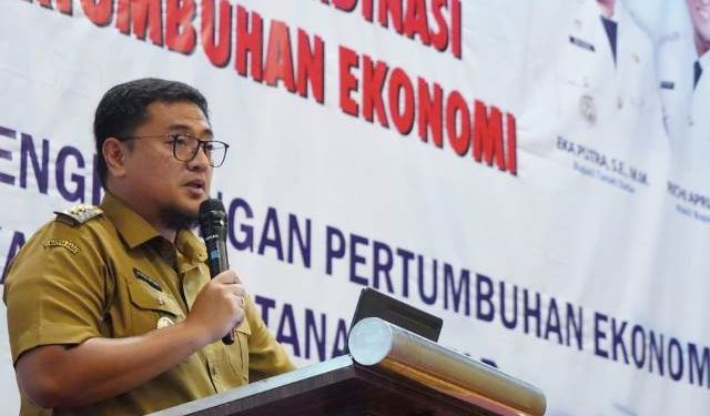 Wakil Bupati Tanah Datar Buka Rakor Analis dan Perhitungan Laju Pertumbuhan Ekonomi Tahun 2023