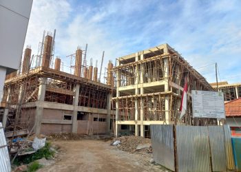 Diduga Jatuh di Bangunan Bertingkat, Pekerja Proyek RSUD Kota Solok Meninggal Dunia