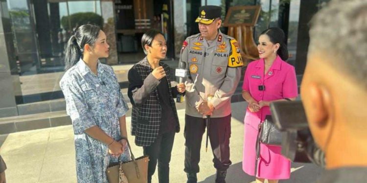 Polda Sulbar Hadirkan Fajar Sadboy di Kampanye Aplikasi SI-Centing Siamasei