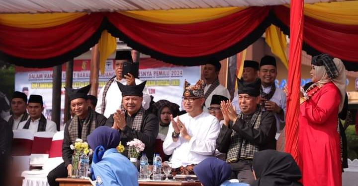 Kharisma Event Nusantara “Rang Solok Baralek Gadang” Berlangsung Meriah