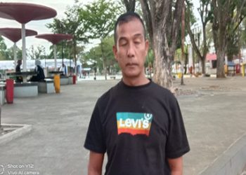 Iwan Sugara, Pemuda Batusangkar Membayar Pawang Pengusir Kelelawar Dipohon Seputar Lapangan Cindua Mato Dengan Uangnya Sendiri