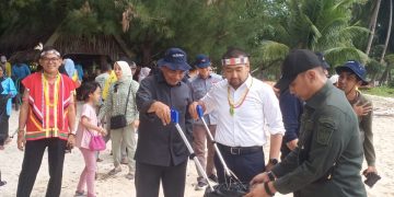 Wakil Gubernur Sumbar Pimpin kegiatan Aksi Bersih Pantai Tahun 2023, di Kawasan Pantai Jati Tua Pejat