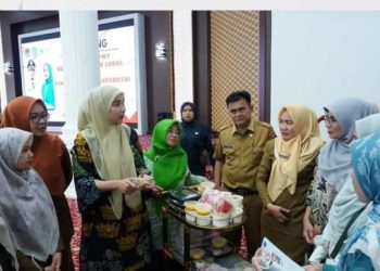 Pemko Bukittinggi Launching PMT Berbasis Pangan Blok Nasional dan Penyerahan Antropometri bagi Posyandu