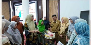Pemko Bukittinggi Launching PMT Berbasis Pangan Blok Nasional dan Penyerahan Antropometri bagi Posyandu