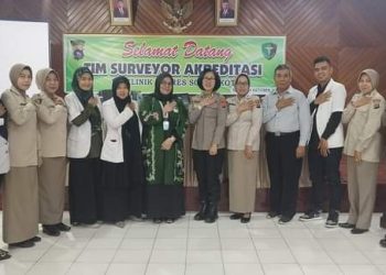 Tim Surveyor Akreditasi Berkunjung ke Klinik Polres Solok Kota