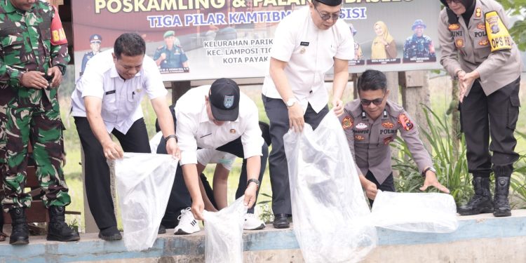 Kapolres Payakumbuh Resmikan Poskamling dan Palanta Baselo Tiga Pilar Kamtibmas Presisi