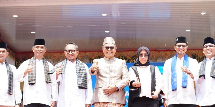 Promosikan Wisata di Kabupaten Solok, Bupati Epyardi Asda Buka Event Sumarak Salingka Danau Tahun 2023