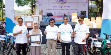 Pemkab Solok Raih Penghargaan Terbaik dalam Tim Percepatan Akses Keuangan Daerah (TPAKD)