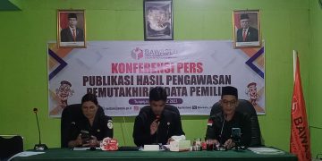 Bawaslu Kab. Kepulauan Mentawai Gelar Konfrensi Pers Terkait Publikasi Hasil Pengawasan Pemutakhiran Data Pemilih Pada Pemilu 2024