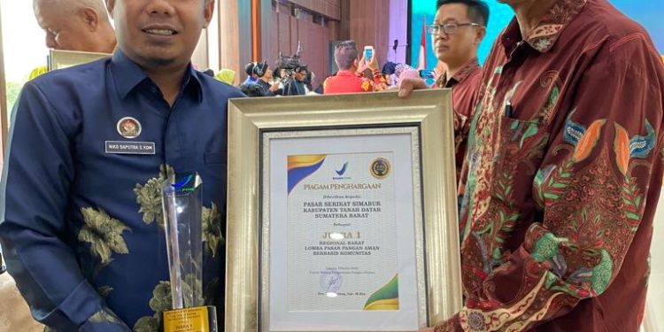 Pasar Simabur Terbaik Satu untuk Regional Barat sebagai Pasar Pangan Aman Berbasis Komunitas
