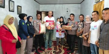 Kompol Joni Darmawan Beserta Rombongan Kunjungi Adinda, Anak Asuh yang Mengalami Stunting