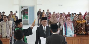 Bupati Limapuluh Kota Lantik Herman Azmar Jadi Penjabat (PJ) Sekda