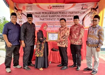 Bawaslu Kota Solok Gelar Sosialisasi Pengawasan Pemilu Partisipatif dan Deklarasi Kampung Pengawasan Pemilu