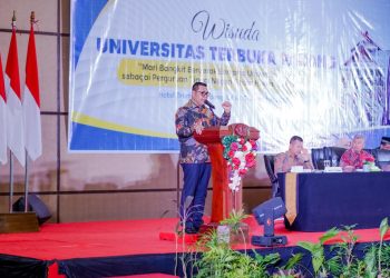 Bupati Solok Hadiri Wisuda Universitas Terbuka Padang, Tahun Akademik 2023 / 2024 Program Sarjana dan Pasca Sarjana