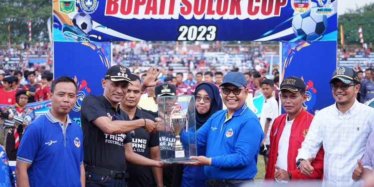 Event Bupati Solok Cup (BSC) Tahun 2023 Secara Resmi Dibuka Oleh Bupati Epyardi Asda