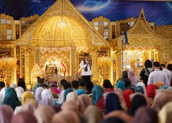 Bupati Solok Secara Resmi Membuka Gebyar Baralek Gadang Aksi Penurunan Sunting di Kab. Solok