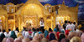 Bupati Solok Secara Resmi Membuka Gebyar Baralek Gadang Aksi Penurunan Sunting di Kab. Solok