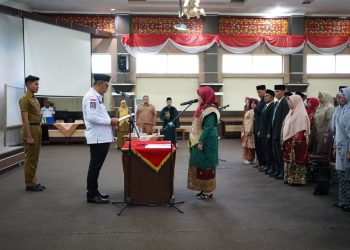 Bupati Solok Lantik dan Ambil Sumpah Pejabat Fungsional Guru Sebagai Kepala SD dan SMP, serta Pengangkatan Pengawas Sekolah