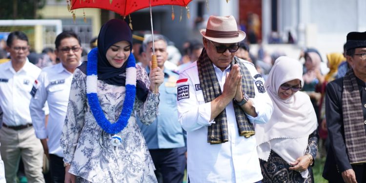 Bupati Solok Bersama Anggota Komisi V DPR RI, Athari Gauthi Ardi Kunjungan Kerja ke Nagari Muaro Paneh